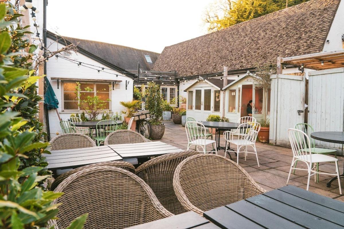 The Prestbury Annexe Apartment Cheltenham Exterior foto